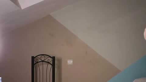 julia_giulia online show from December 3, 11:47 pm