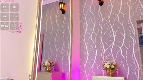 julia_rivers online show from January 7, 12:29 pm