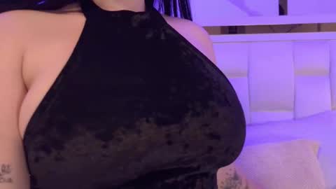 Snapshot of julia_sm chatting on March 27, 7:46 pm julia_sm online show from March 27, 7:46 pm