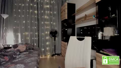 Snapshot of julia_t_mog chatting on October 17, 8:22 pm julia_t_mog online show from October 17, 8:22 pm