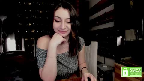 Snapshot of julia_t_mog chatting on March 3, 10:15 pm julia_t_mog online show from March 3, 10:15 pm