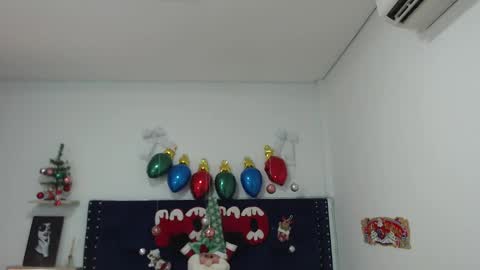 Julia online show from December 18, 12:18 pm