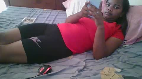 juliah02 online show from February 26, 10:04 am