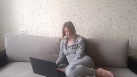 Kate online show from April 2, 2:37 pm