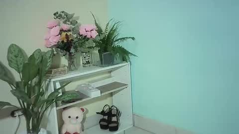 JuliaMack online show from February 1, 1:02 am