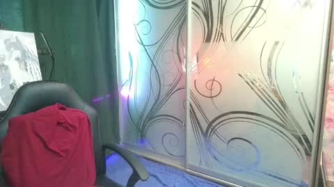 juliamorgann online show from May 15, 7:37 am