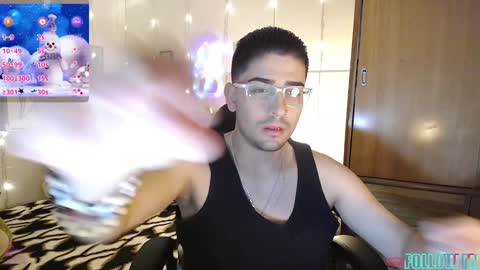 Julian online show from December 3, 2:58 am