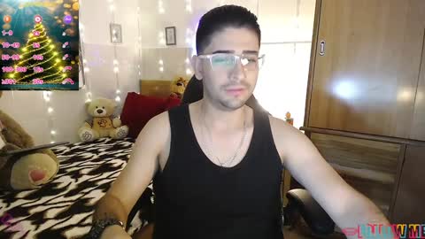 Julian online show from December 4, 2:42 am