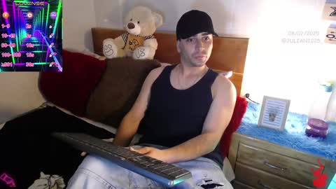 Julian online show from February 8, 2:49 pm