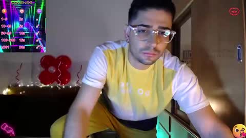 Julian online show from February 19, 1:51 am