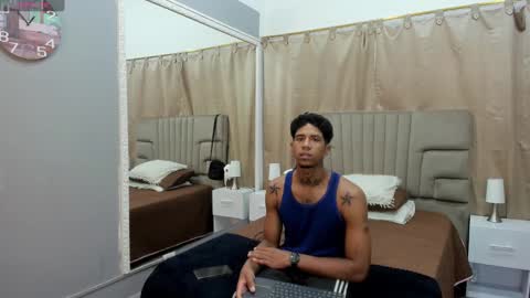 Snapshot of julian_billy chatting on February 5, 6:15 pm julian billy online show from February 5, 6:15 pm