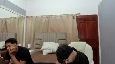 Snapshot of julian_billy chatting on February 8, 2:49 pm julian billy online show from February 8, 2:49 pm