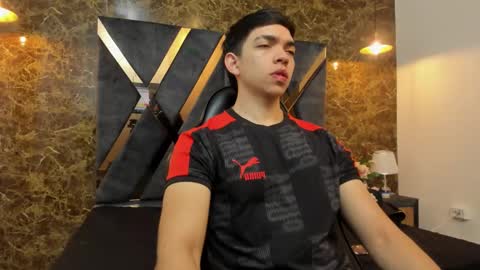 Snapshot of julian_mercier chatting on February 26, 11:20 am JULIAN online show from February 26, 11:20 am