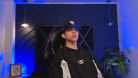 Snapshot of julian_mercier chatting on March 4, 11:16 am JULIAN online show from March 4, 11:16 am