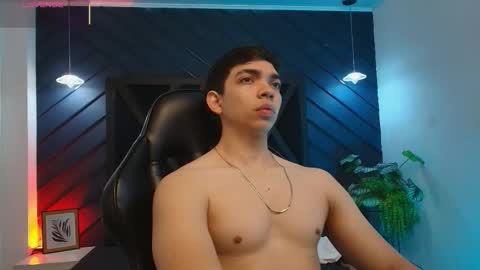 Snapshot of julian_mercier chatting on March 5, 11:28 am JULIAN online show from March 5, 11:28 am