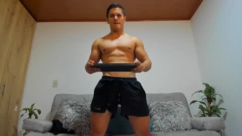 julian_wallace online show from December 13, 1:37 am