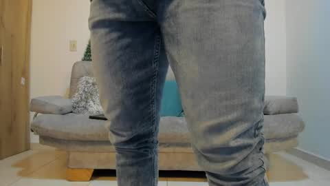 julian_wallace online show from January 9, 2:22 am