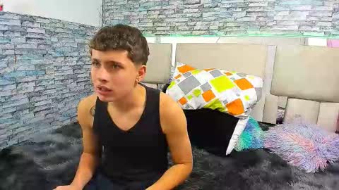 Snapshot of julian_wolf18 chatting on September 27, 2:00 pm julian online show from September 27, 2:00 pm