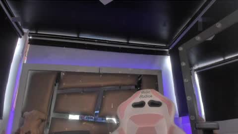 juliana_js_ online show from March 30, 8:32 pm