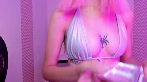 juliana online show from October 13, 12:38 pm