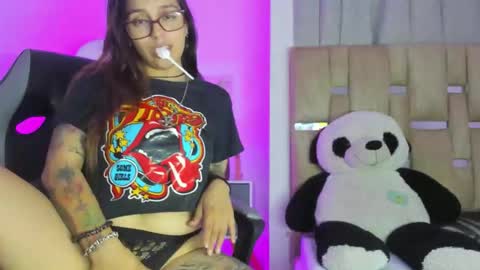 Snapshot of julianacarter chatting on September 16, 7:37 pm JulianaCarter online show from September 16, 7:37 pm