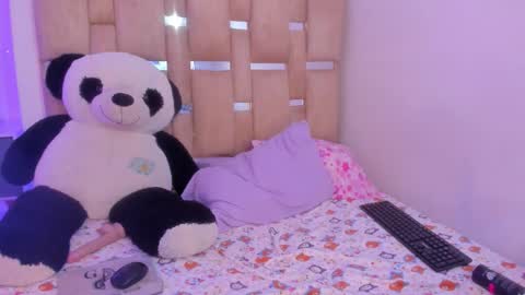 Snapshot of julianacarter chatting on November 29, 4:21 pm JulianaCarter online show from November 29, 4:21 pm