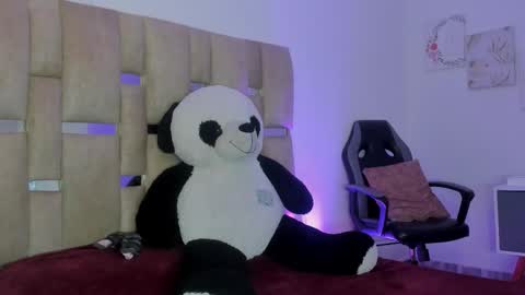 Snapshot of julianacarter chatting on January 16, 8:46 pm JulianaCarter online show from January 16, 8:46 pm