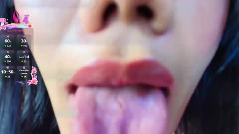juliane_swee1 online show from October 2, 12:06 am