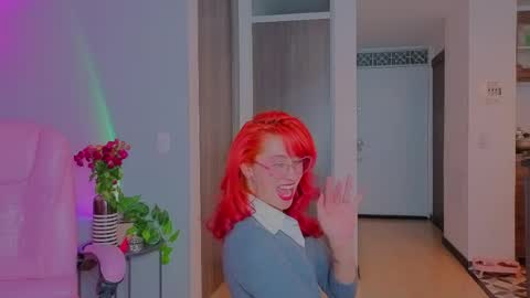 Juliana online show from March 28, 6:29 pm