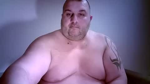 Juliano online show from February 8, 4:10 pm