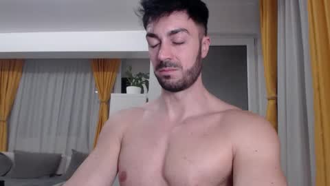 JulianRoyce online show from March 14, 11:32 pm