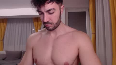 JulianRoyce online show from March 29, 11:38 pm