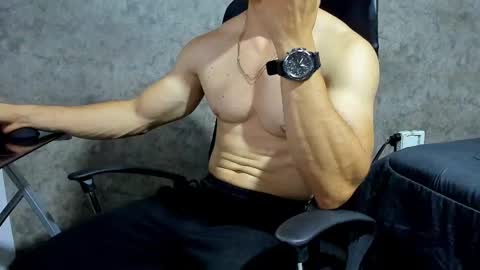 Julian online show from October 24, 11:23 pm