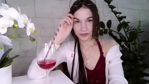 Julia online show from February 27, 3:34 pm