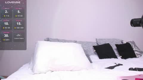 Julls online show from October 2, 4:41 am