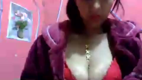 julie0612 online show from June 23, 6:28 pm