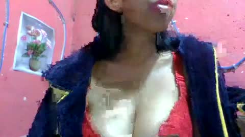 julie0612 online show from June 25, 12:09 pm
