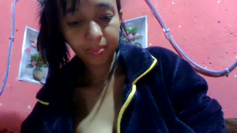 julie0612 online show from June 27, 11:37 am