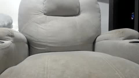 Snapshot of julie_bunny chatting on February 12, 11:05 am Julie bunny online show from February 12, 11:05 am