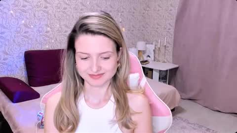 Snapshot of julie_flores chatting on February 28, 6:41 pm Julie online show from February 28, 6:41 pm