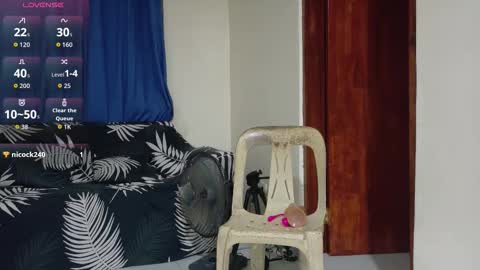 Snapshot of julie_vixen chatting on February 7, 10:30 am julie_vixen online show from February 7, 10:30 am