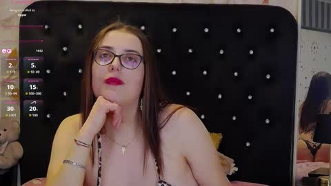 Snapshot of julieannx chatting on March 1, 5:26 pm Julia online show from March 1, 5:26 pm