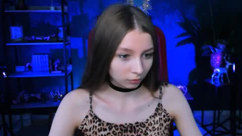 juliedaniel online show from May 14, 4:41 am