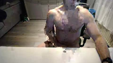 Snapshot of julienneedyou chatting on January 12, 7:35 am julienneedyou online show from January 12, 7:35 am