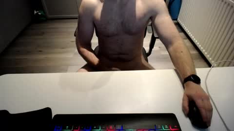 julienneedyou online show from June 12, 5:17 am