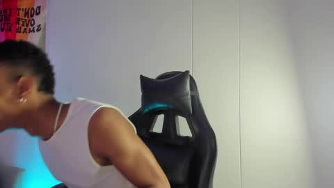 Julien online show from May 16, 11:53 am