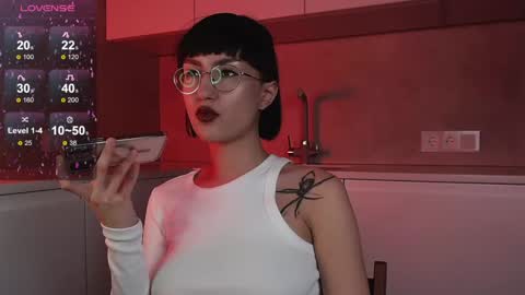 Snapshot of julierayls chatting on December 3, 10:06 am see u on Tuesday December 3 in 0200 UTC time turn on notifications so you dont miss me online show from December 3, 10:06 am