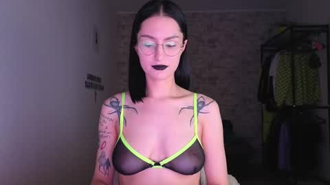 Snapshot of julierayls chatting on September 22, 2:08 pm see u on Tuesday December 3 in 0200 UTC time turn on notifications so you dont miss me online show from September 22, 2:08 pm