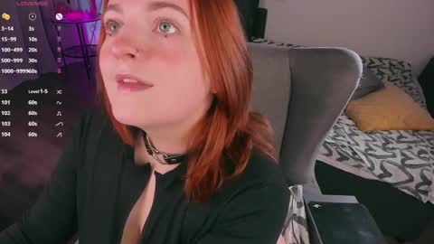 Snapshot of juliet_schoolgirl chatting on January 23, 7:51 pm Juliet online show from January 23, 7:51 pm