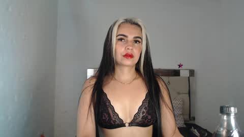 julieta__fox_ online show from January 12, 3:17 am